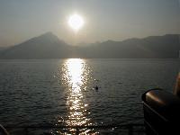 Die Sonne �ber dem Gardasee in Italien